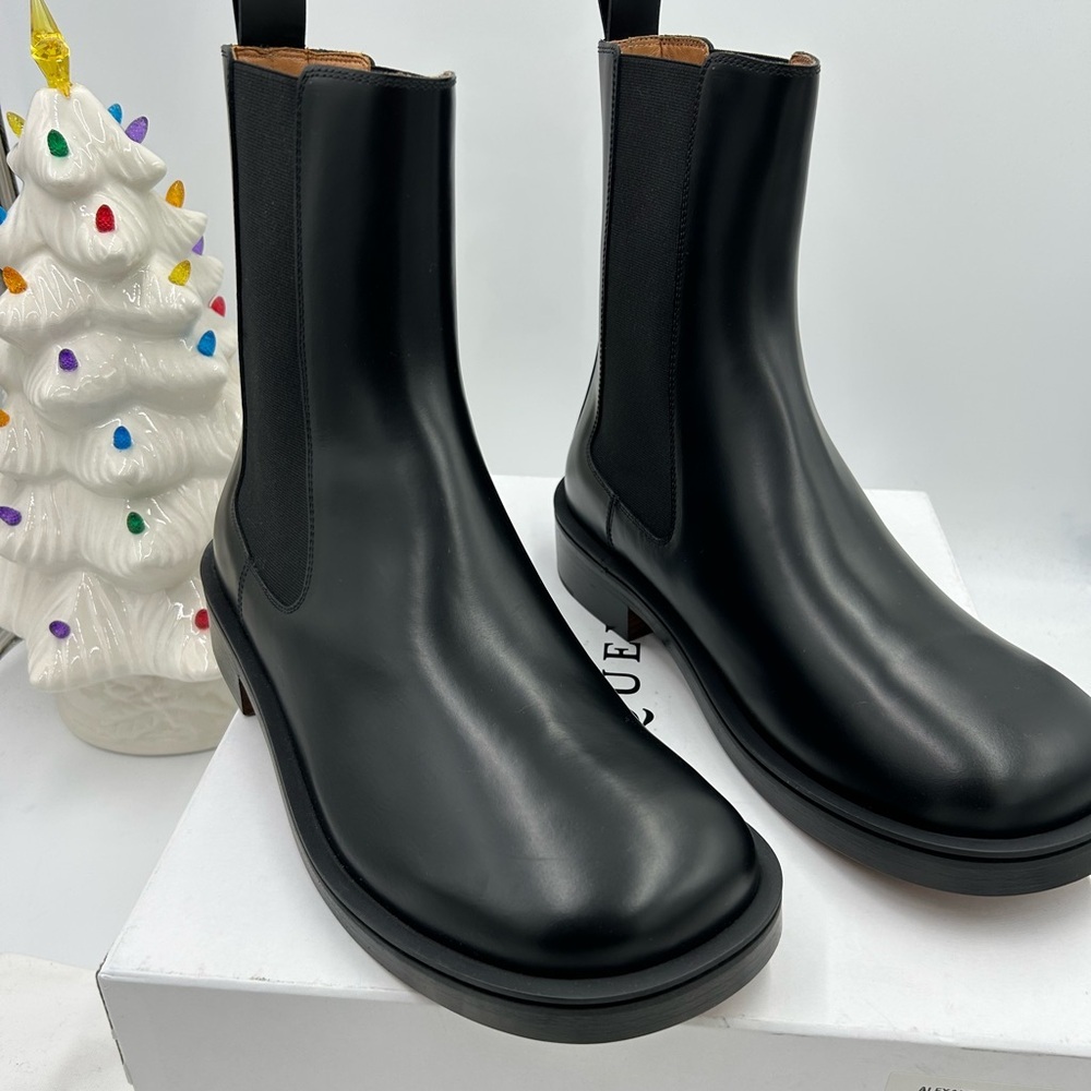 Men's Alexander, McQueen trunk Chelsea boots in black calf  leather size 45.5